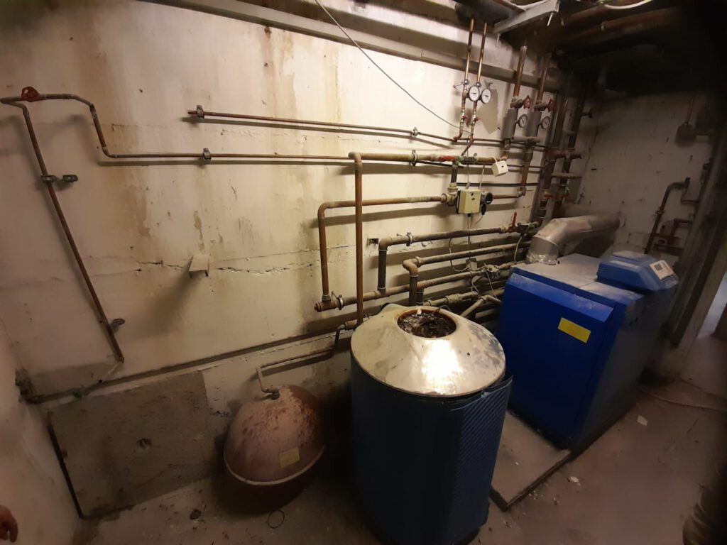 Anlagentausch einer alten Gasanlage gegen eine Fernwärmestation - Meisterbetrieb Anlagenbau Altiparmak GmbH